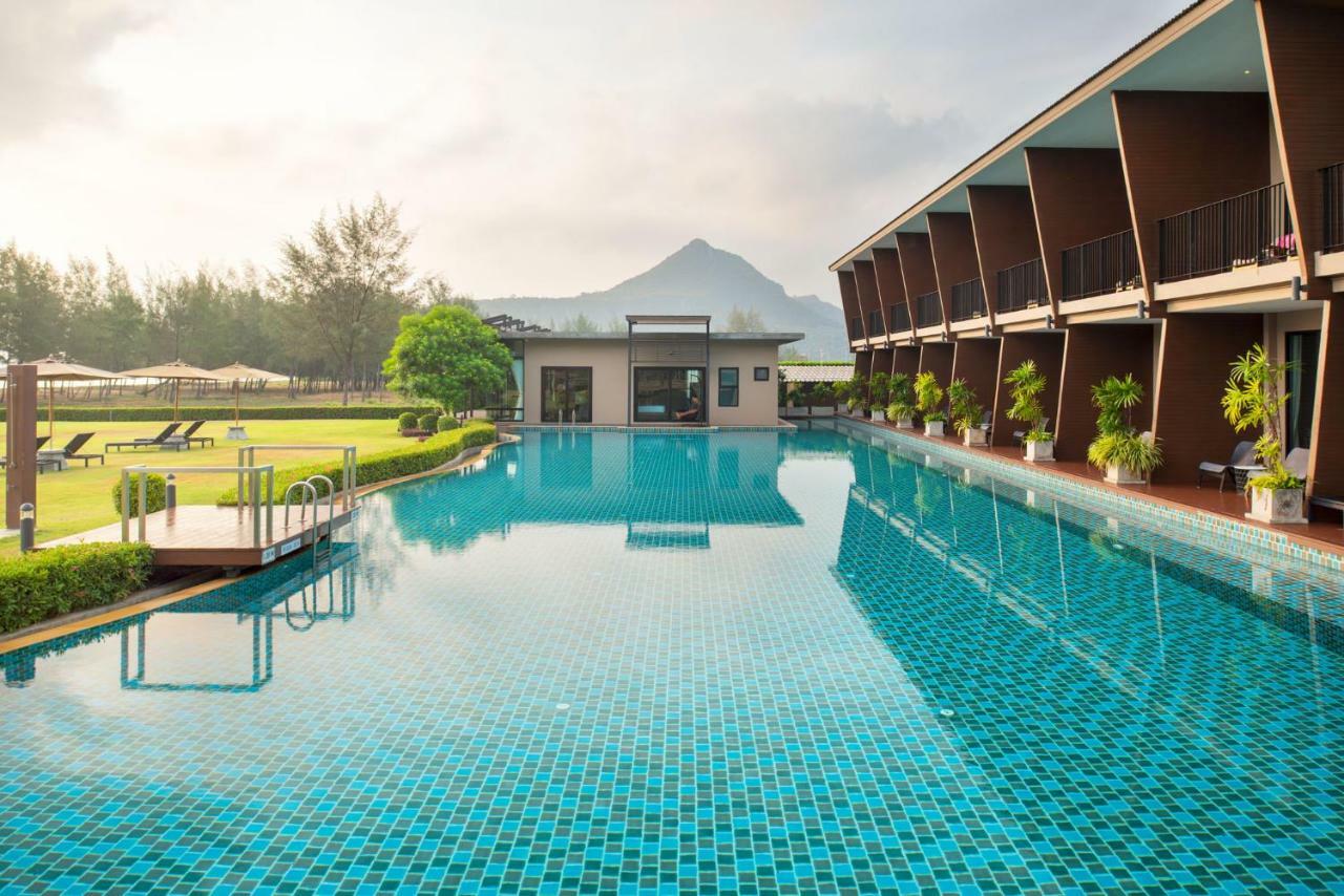 La Isla Pranburi Beach Resort Сам-Рой-Йот Екстер'єр фото